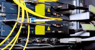 Заказать монтаж сетей в Апшеронске. Обслуживание ПК, ремонт от 310 руб